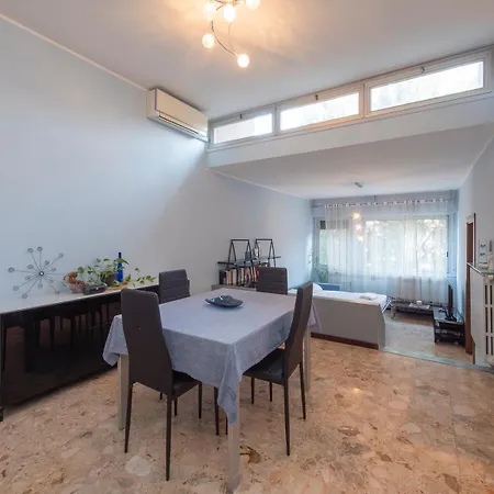 I Host - Falck 53 شقة *