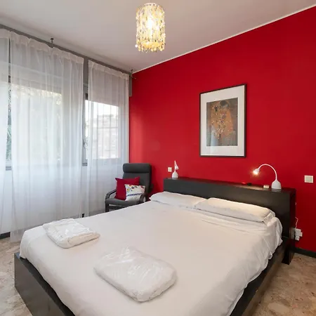 I Host - Falck 53 شقة *